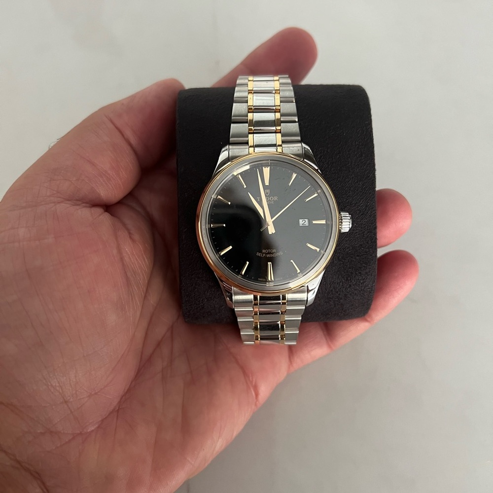 BNIB TUDOR WATCH! - Picture 2 of 9